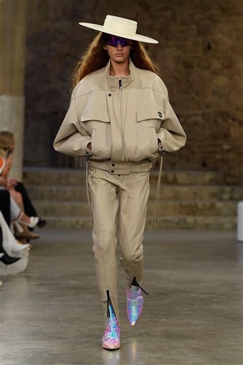 cruise fashion louis vuitton|Louis Vuitton cruise 2025.